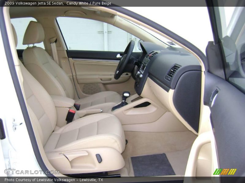 Candy White / Pure Beige 2009 Volkswagen Jetta SE Sedan