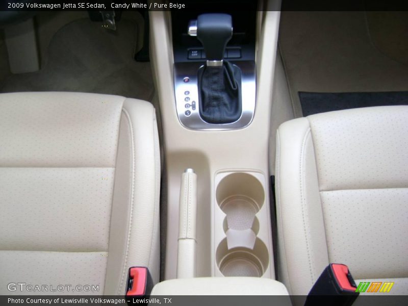 Candy White / Pure Beige 2009 Volkswagen Jetta SE Sedan