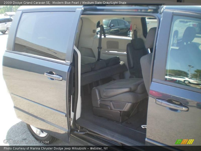 Modern Blue Pearl / Medium Slate Gray/Light Shale 2009 Dodge Grand Caravan SE