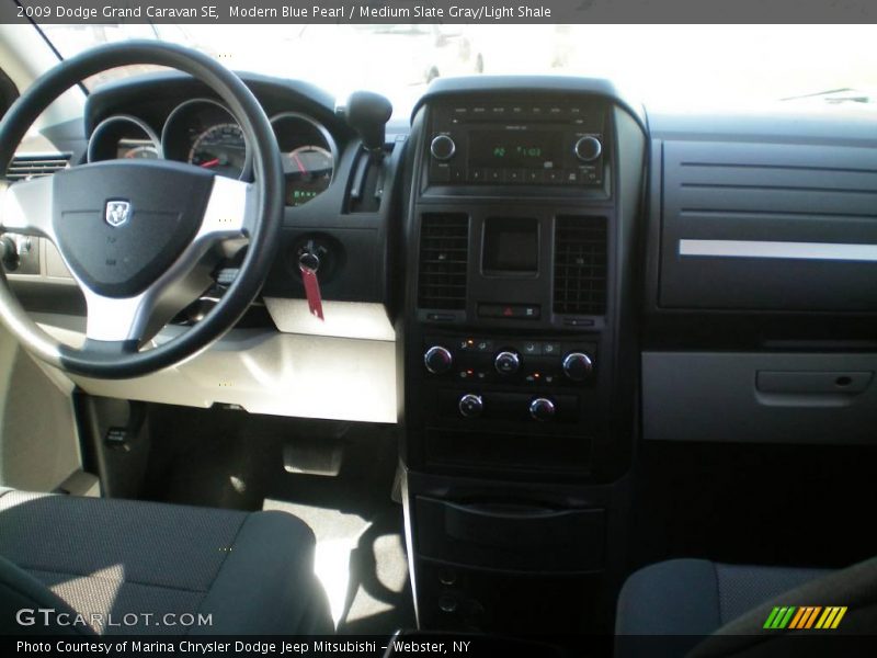 Modern Blue Pearl / Medium Slate Gray/Light Shale 2009 Dodge Grand Caravan SE