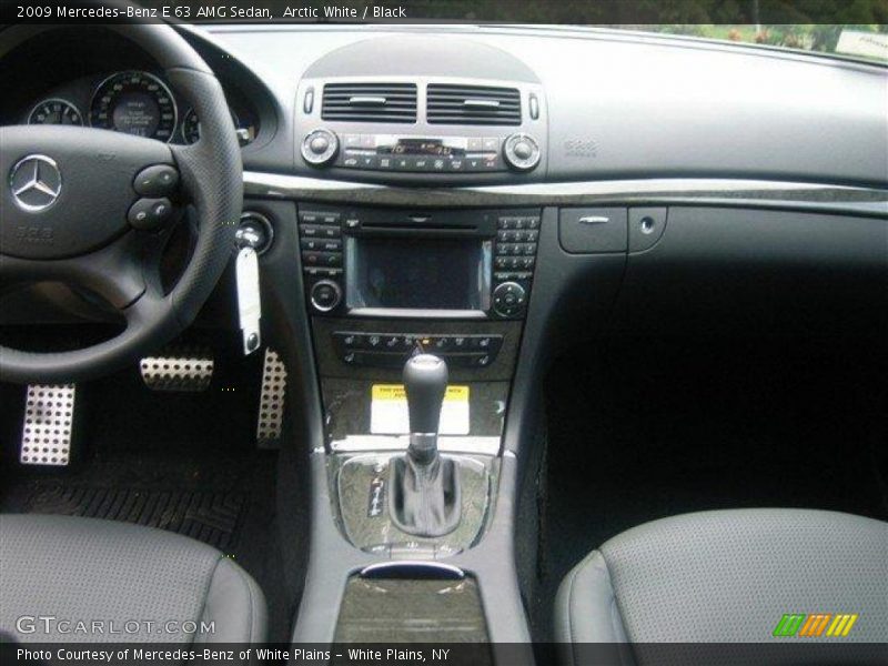 Arctic White / Black 2009 Mercedes-Benz E 63 AMG Sedan