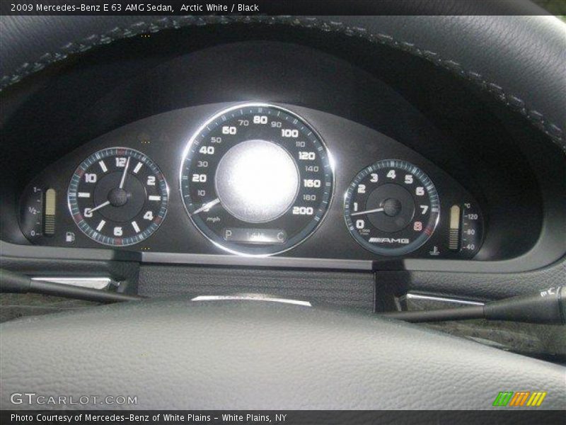 Arctic White / Black 2009 Mercedes-Benz E 63 AMG Sedan