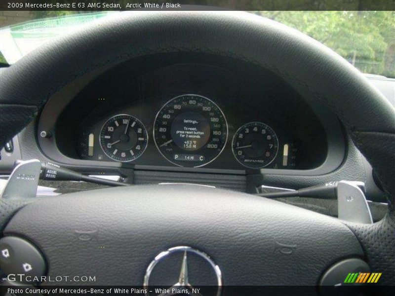 Arctic White / Black 2009 Mercedes-Benz E 63 AMG Sedan
