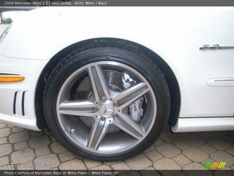 Arctic White / Black 2009 Mercedes-Benz E 63 AMG Sedan