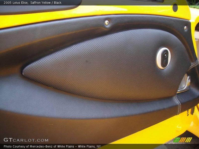 Saffron Yellow / Black 2005 Lotus Elise