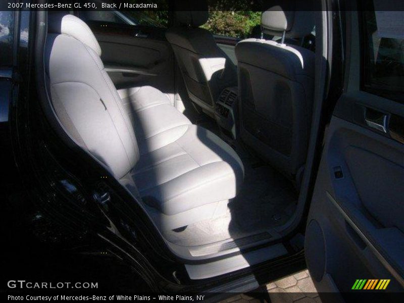 Black / Macadamia 2007 Mercedes-Benz GL 450