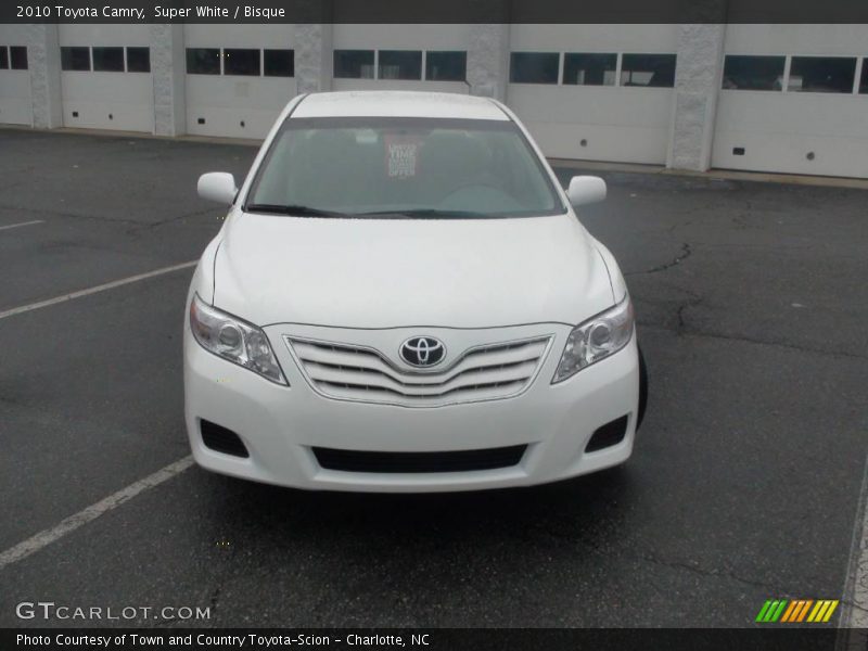 Super White / Bisque 2010 Toyota Camry