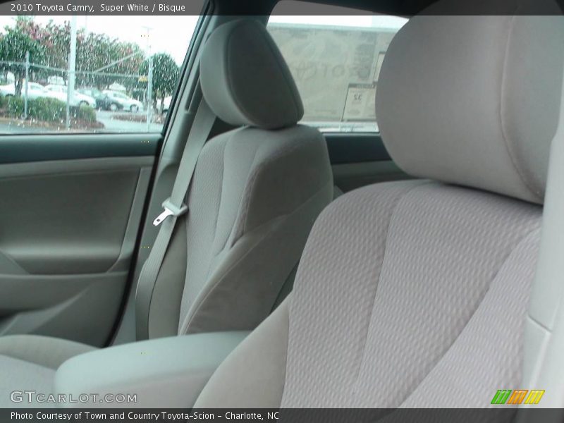 Super White / Bisque 2010 Toyota Camry