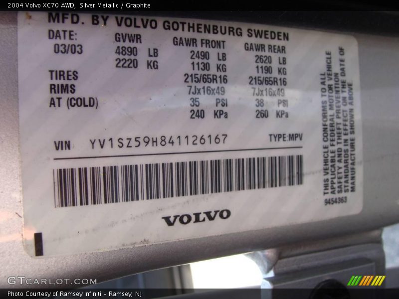 Silver Metallic / Graphite 2004 Volvo XC70 AWD