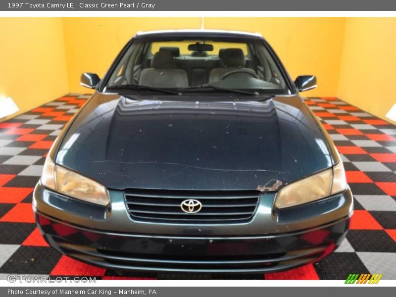 Classic Green Pearl / Gray 1997 Toyota Camry LE