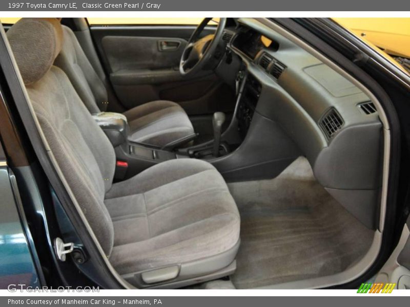 Classic Green Pearl / Gray 1997 Toyota Camry LE