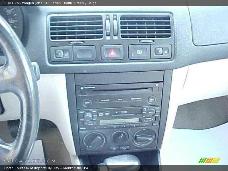 Baltic Green / Beige 2001 Volkswagen Jetta GLS Sedan