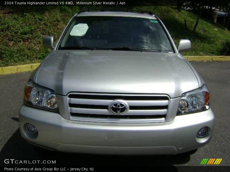 Millenium Silver Metallic / Ash 2004 Toyota Highlander Limited V6 4WD