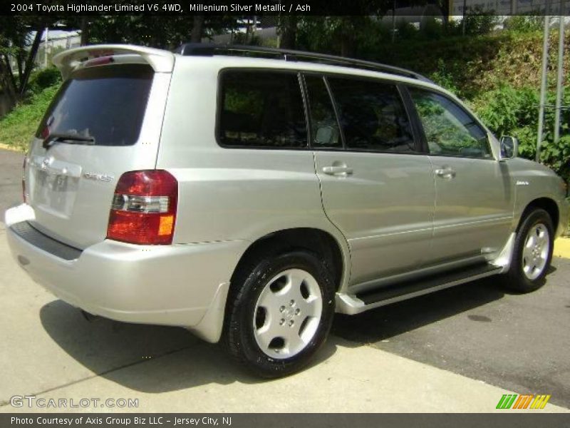 Millenium Silver Metallic / Ash 2004 Toyota Highlander Limited V6 4WD