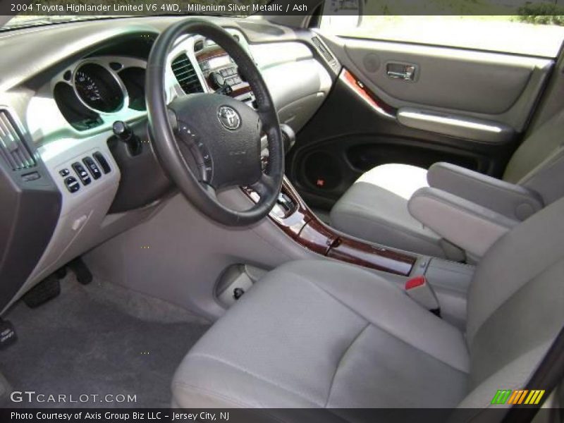 Millenium Silver Metallic / Ash 2004 Toyota Highlander Limited V6 4WD