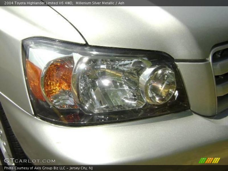 Millenium Silver Metallic / Ash 2004 Toyota Highlander Limited V6 4WD