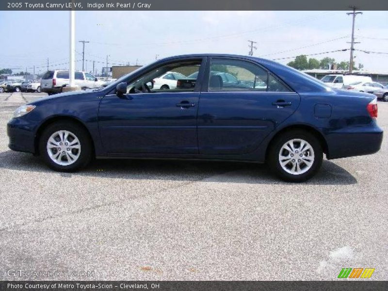 Indigo Ink Pearl / Gray 2005 Toyota Camry LE V6