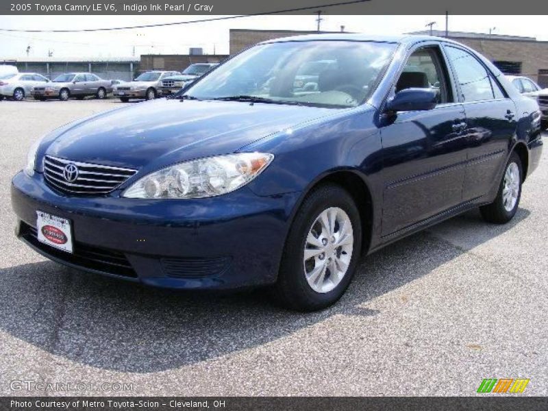 Indigo Ink Pearl / Gray 2005 Toyota Camry LE V6
