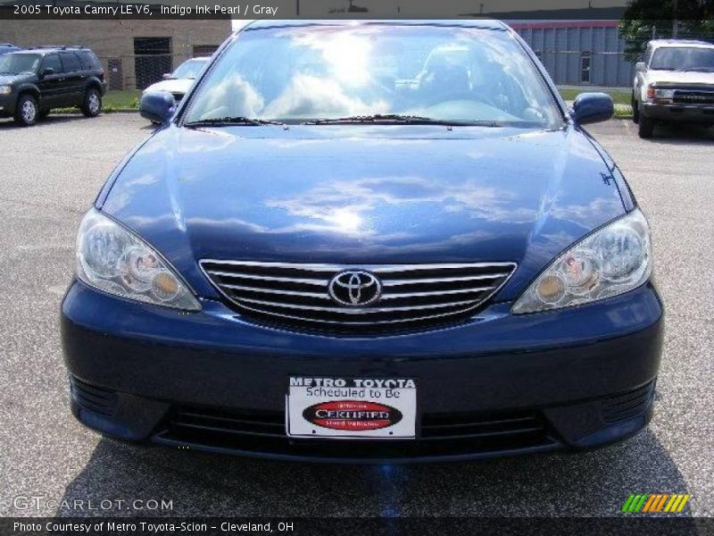 Indigo Ink Pearl / Gray 2005 Toyota Camry LE V6