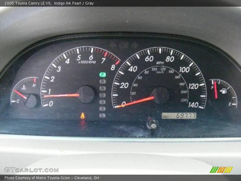 Indigo Ink Pearl / Gray 2005 Toyota Camry LE V6