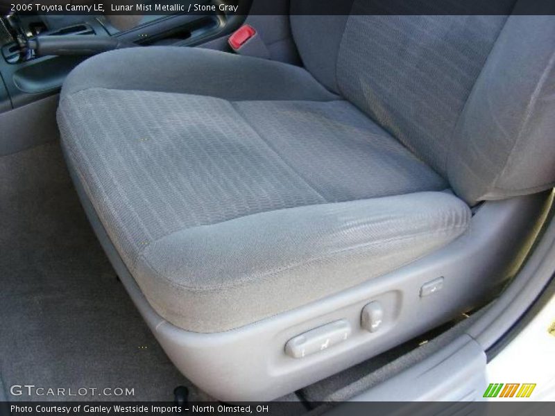 Lunar Mist Metallic / Stone Gray 2006 Toyota Camry LE
