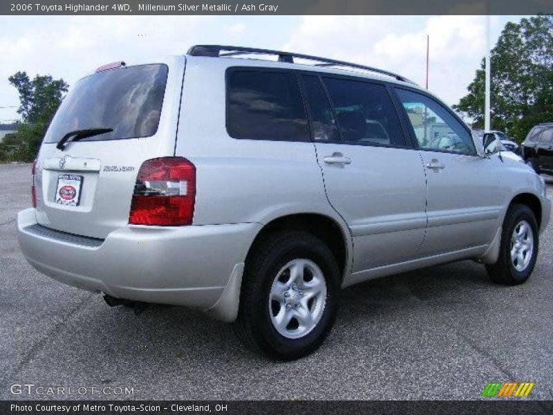 Millenium Silver Metallic / Ash Gray 2006 Toyota Highlander 4WD