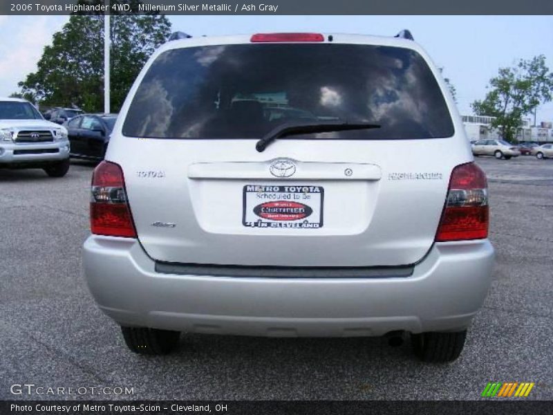 Millenium Silver Metallic / Ash Gray 2006 Toyota Highlander 4WD