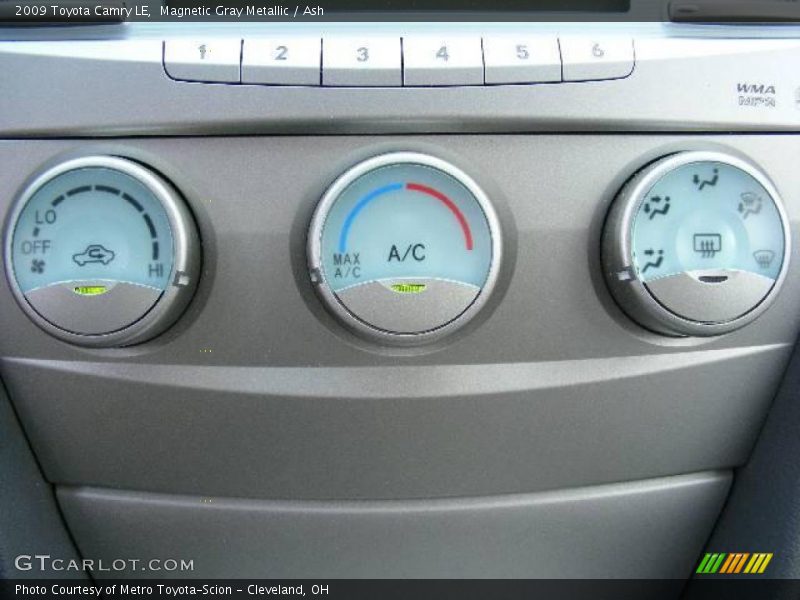 Magnetic Gray Metallic / Ash 2009 Toyota Camry LE