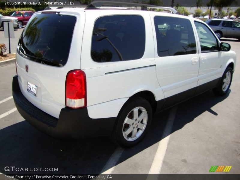 Polar White / Tan 2005 Saturn Relay 3