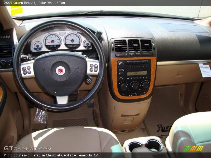 Polar White / Tan 2005 Saturn Relay 3