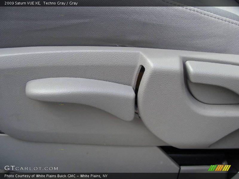 Techno Gray / Gray 2009 Saturn VUE XE