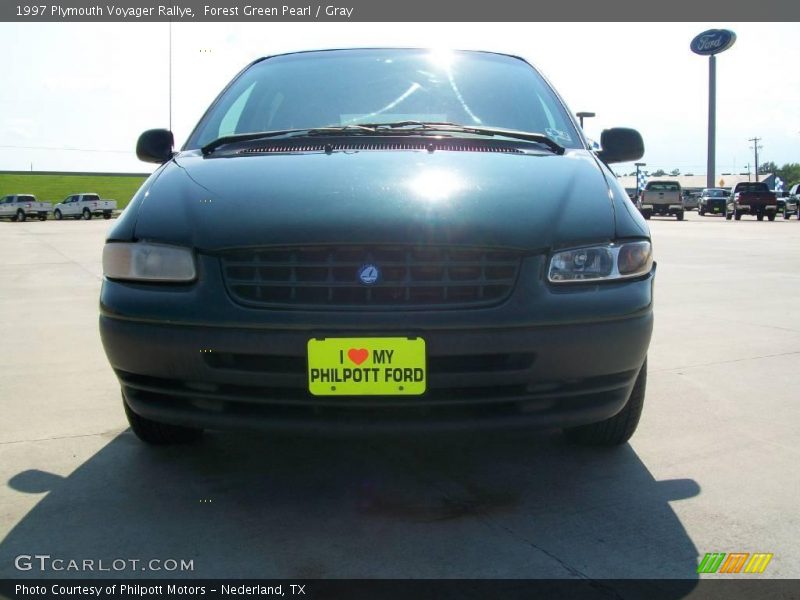 Forest Green Pearl / Gray 1997 Plymouth Voyager Rallye