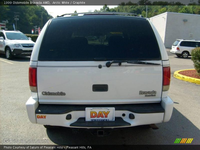 Arctic White / Graphite 1999 Oldsmobile Bravada AWD