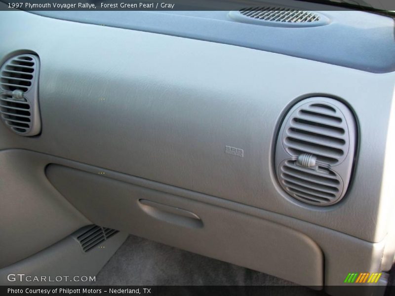 Forest Green Pearl / Gray 1997 Plymouth Voyager Rallye