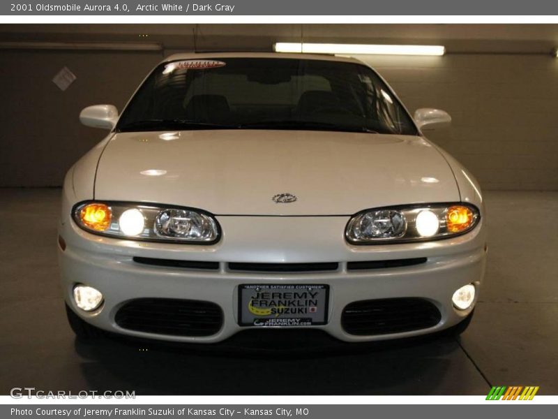 Arctic White / Dark Gray 2001 Oldsmobile Aurora 4.0