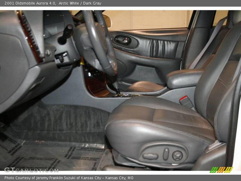 Arctic White / Dark Gray 2001 Oldsmobile Aurora 4.0