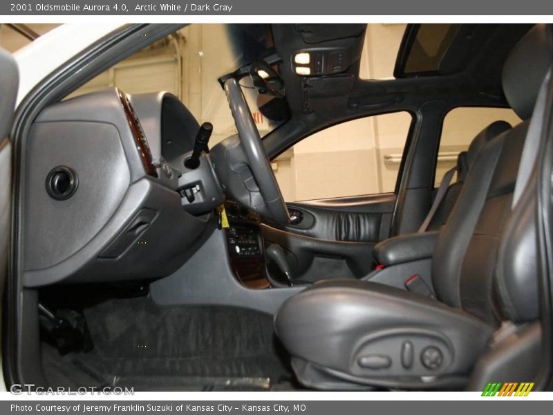 Arctic White / Dark Gray 2001 Oldsmobile Aurora 4.0