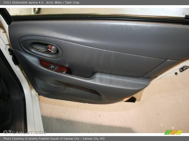 Arctic White / Dark Gray 2001 Oldsmobile Aurora 4.0