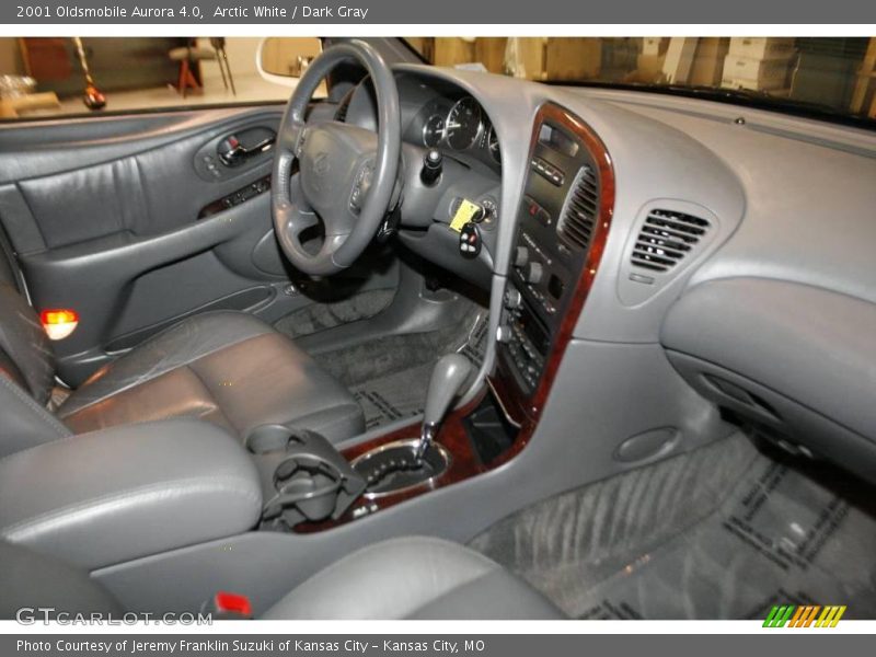 Arctic White / Dark Gray 2001 Oldsmobile Aurora 4.0