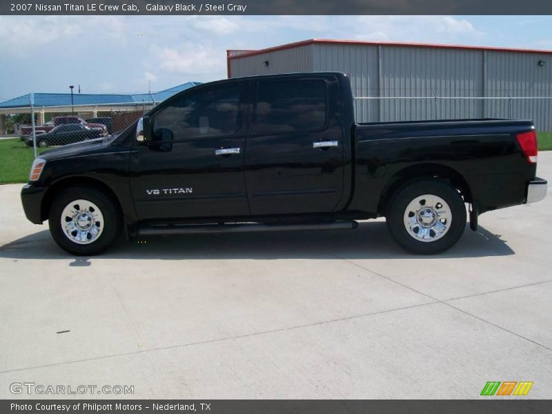 Galaxy Black / Steel Gray 2007 Nissan Titan LE Crew Cab