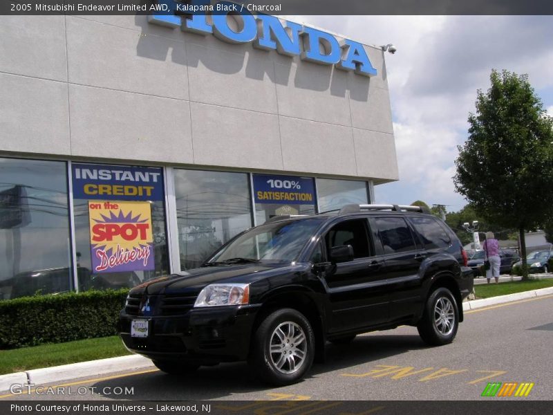Kalapana Black / Charcoal 2005 Mitsubishi Endeavor Limited AWD