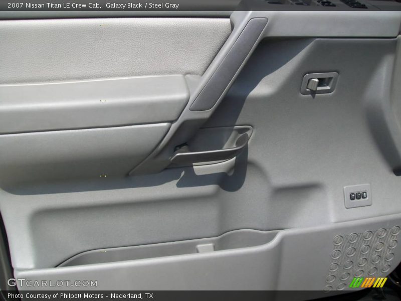 Galaxy Black / Steel Gray 2007 Nissan Titan LE Crew Cab