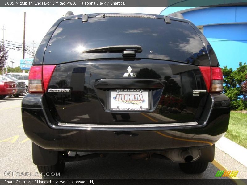 Kalapana Black / Charcoal 2005 Mitsubishi Endeavor Limited AWD