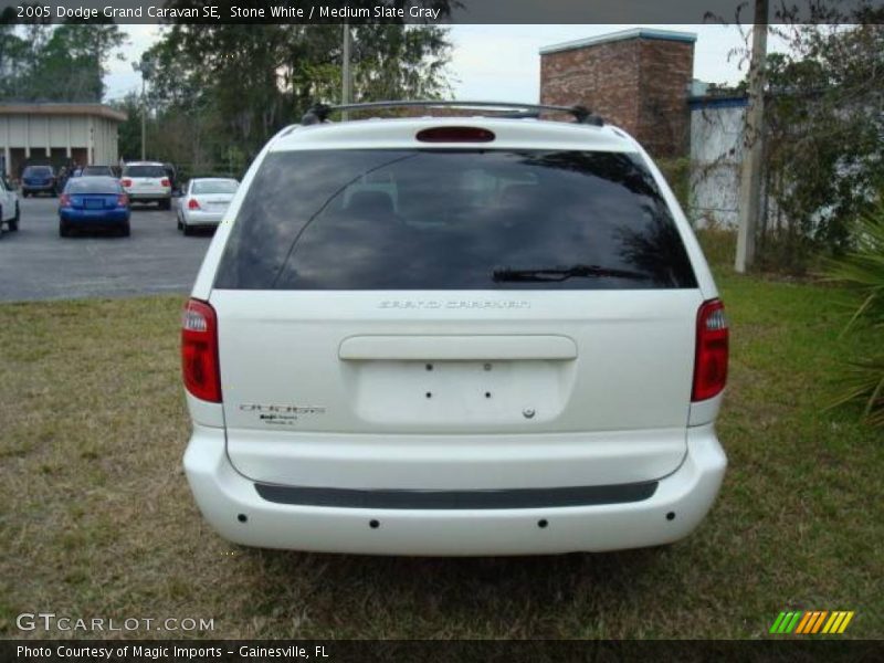 Stone White / Medium Slate Gray 2005 Dodge Grand Caravan SE