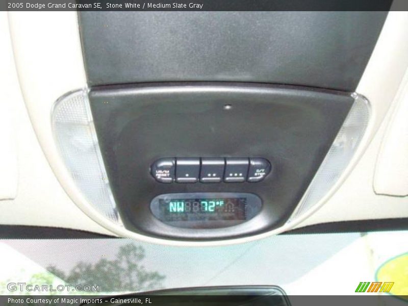 Stone White / Medium Slate Gray 2005 Dodge Grand Caravan SE