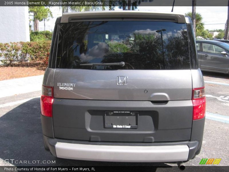 Magnesium Metallic / Black/Gray 2005 Honda Element EX