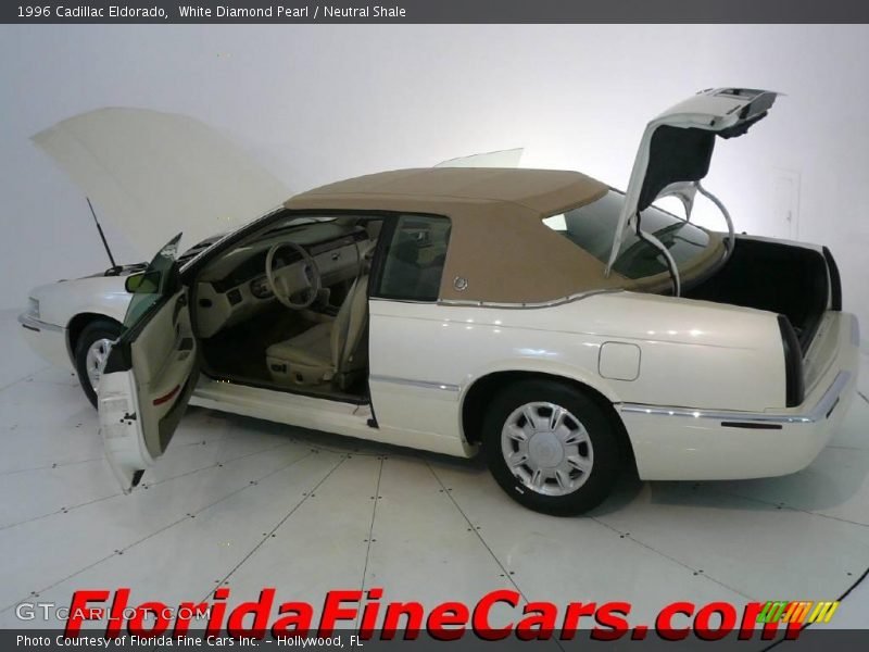 White Diamond Pearl / Neutral Shale 1996 Cadillac Eldorado