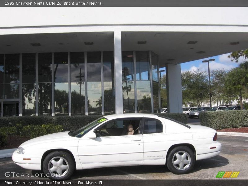Bright White / Neutral 1999 Chevrolet Monte Carlo LS