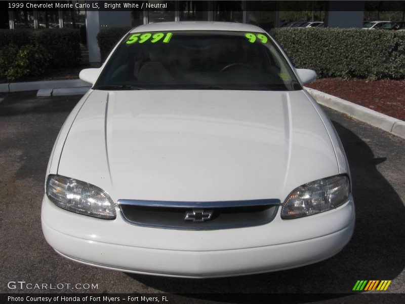 Bright White / Neutral 1999 Chevrolet Monte Carlo LS