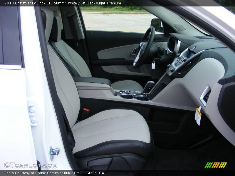 Summit White / Jet Black/Light Titanium 2010 Chevrolet Equinox LT